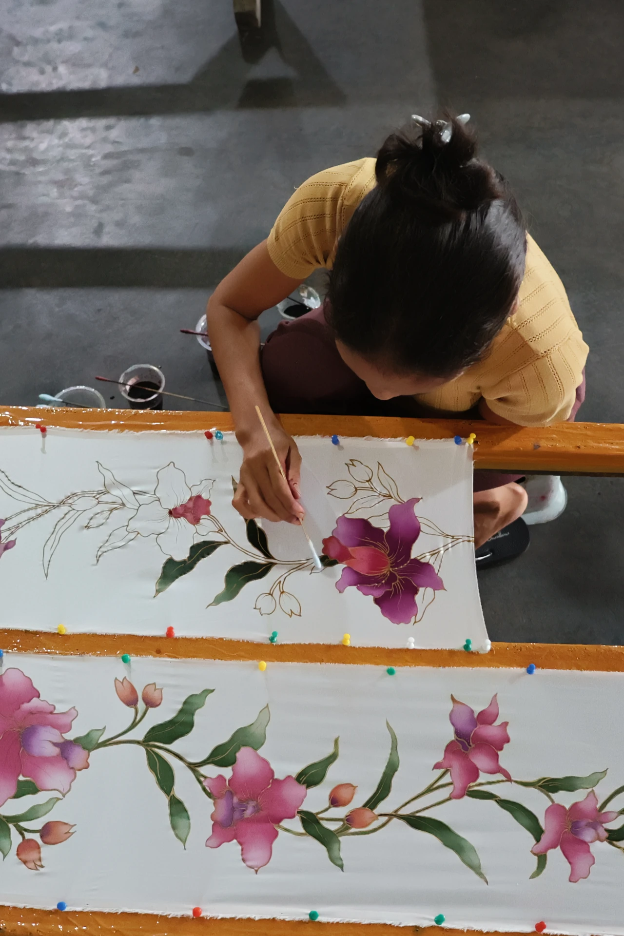 Jedwabny szlafrok BaliCinta z ręcznie malowanym batikiem