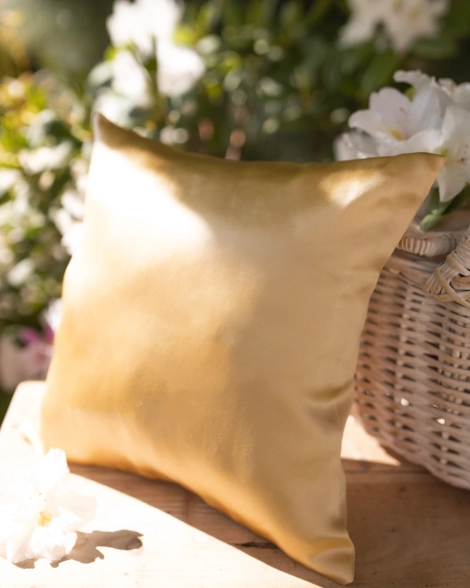 Jedwabna poszewka 30x30 cm - Złota