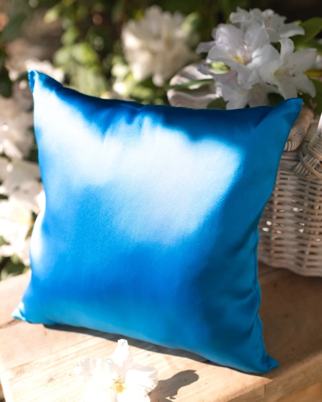 Jedwabna poszewka 30x30 cm - Królewski błękit